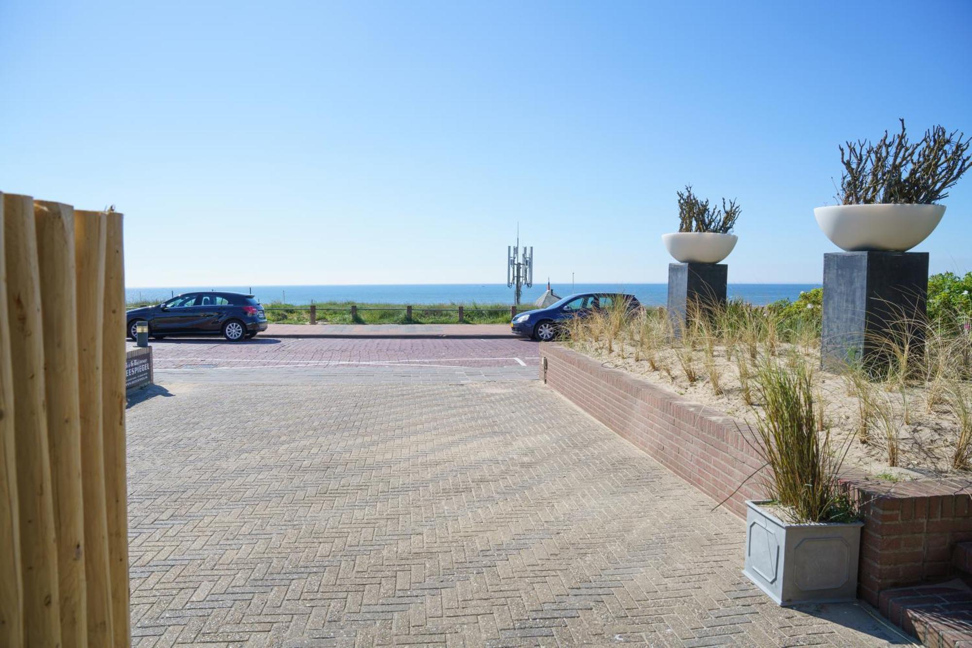 B&B Zeespiegel Zandvoort Bagian luar foto